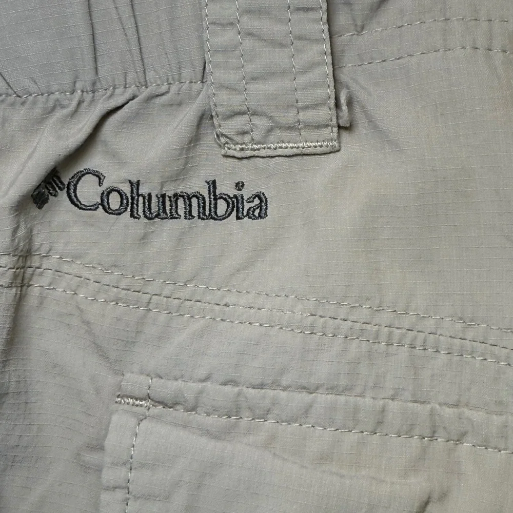 Columbia Men's Convertible Hiking Pants Zip Off‎ Khaki Size 40W 30L